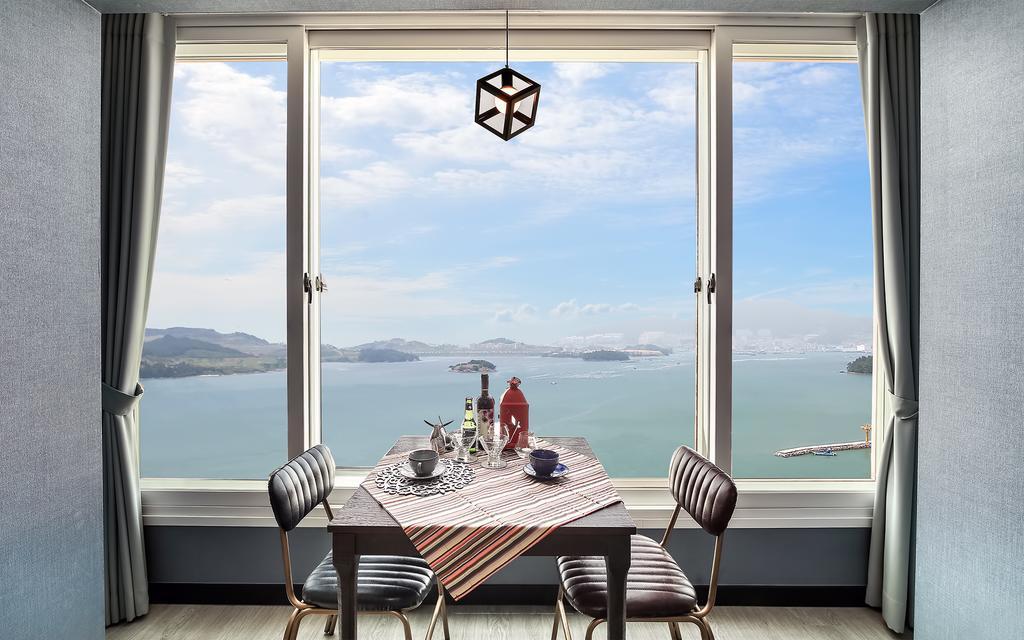 Yeosu Blooming Pension Экстерьер фото